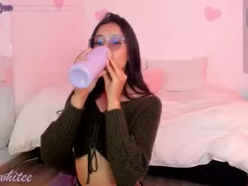 aby_whitee Image 3