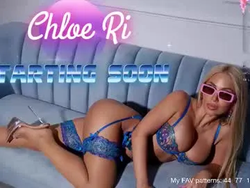 chloe_ri Image 14