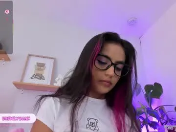 emilyy_bank Image 13