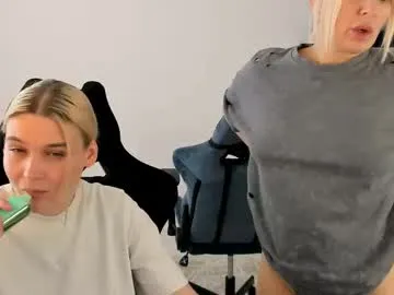 hottyblonds Image 4