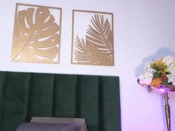 nora_dasilva Image 6