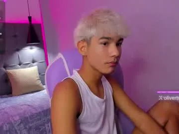 olivertwinky_ Image 7