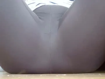 wet_pants2022 Image 3